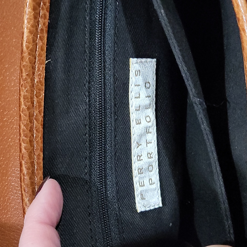 Perry Ellis Portfolio Purse - Picture 6 of 9